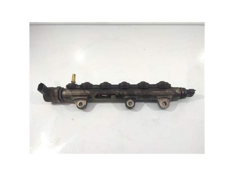 Recambio de rampa inyectora para renault trafic ii combi (04.2001) referencia OEM IAM 8200853678 BOSCH0445214153 
