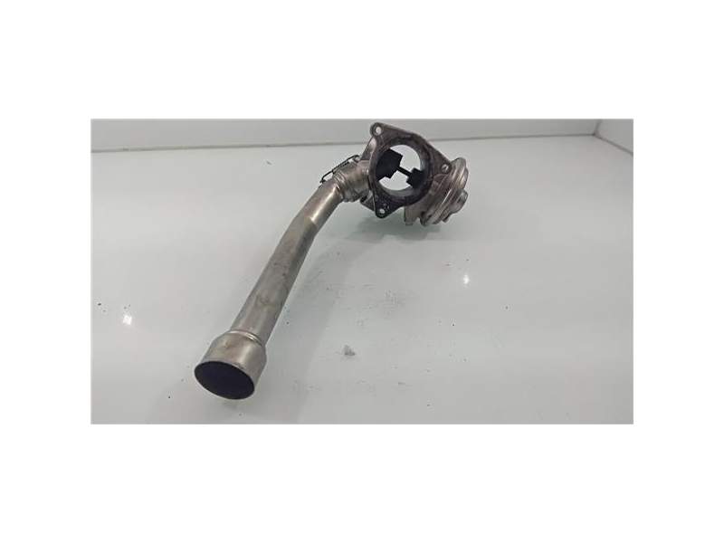 Recambio de egr para mercedes-benz clase c (w203) berlina 2.2 cdi cat (143 cv / 105 kw) (143 cv / 105 kw) referencia OEM IAM A61