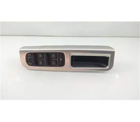 MANDO ELEVALUNAS DELANTERO IZQUIERDO 31264913 