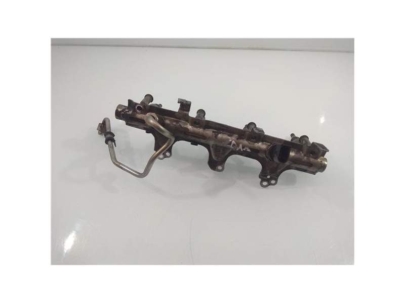 Recambio de rampa inyectora para skoda suberb (3t4) 1.8 16v tsi (160 cv / 118 kw) referencia OEM IAM 06J133317M  