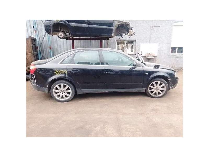 AUDI A4 AVANT (8E)(12.2001)