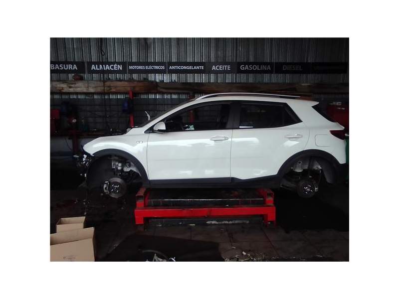 KIA STONIC (YBCUV)(2017)