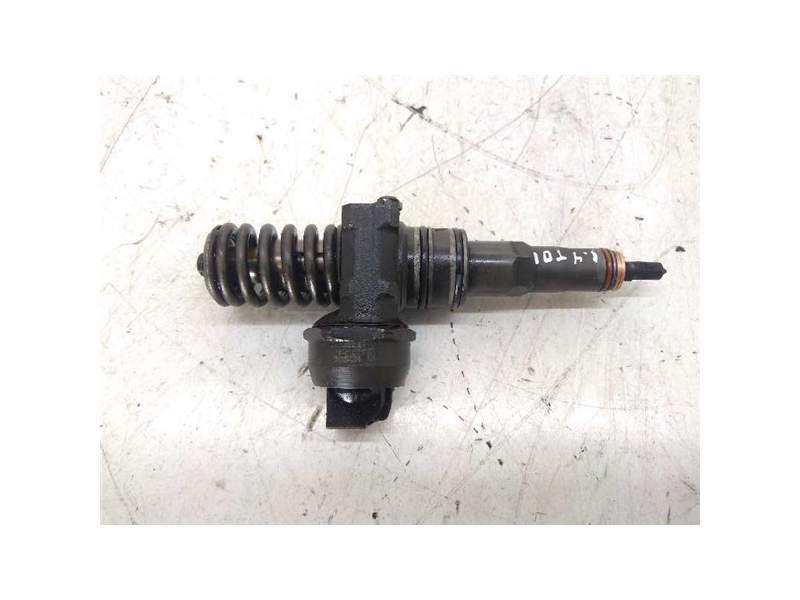 Recambio de inyector para seat ibiza (6l1) 1.4 tdi (80 cv / 59 kw) referencia OEM IAM 045130073T  