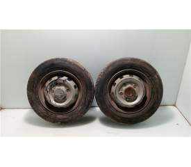 Recambio de juego llantas para nissan trade referencia OEM IAM 5 1/2 JK16HA  