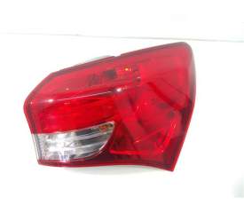 PILOTO TRASERO DERECHO 924021K0 