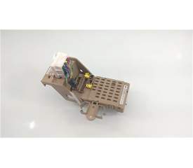 CAJA RELES 82201FG010 