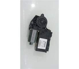 MOTOR ELEVALUNAS DELANTERO DERECHO 3D1959792E 