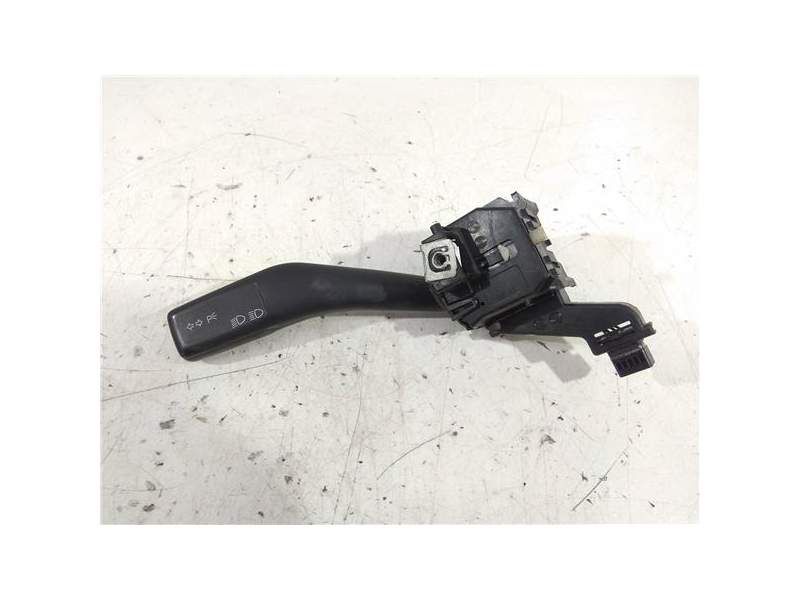 Recambio de mando de luces para volkswagen caddy ka/kb (2k) 1.9 tdi (105 cv / 77 kw) (105 cv / 77 kw) referencia OEM IAM   