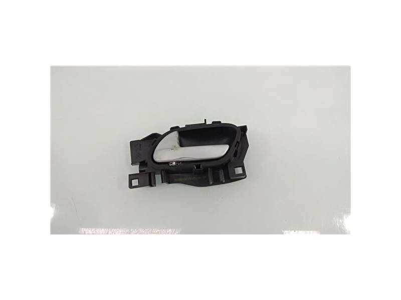 Recambio de manilla interior puerta delantera izquierda para peugeot 207 1.4 hdi (68 cv / 50 kw) (68 cv / 50 kw) referencia OEM 