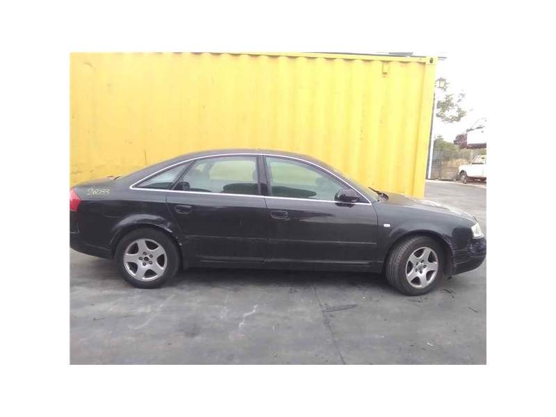 AUDI A6 AVANT (4B5)