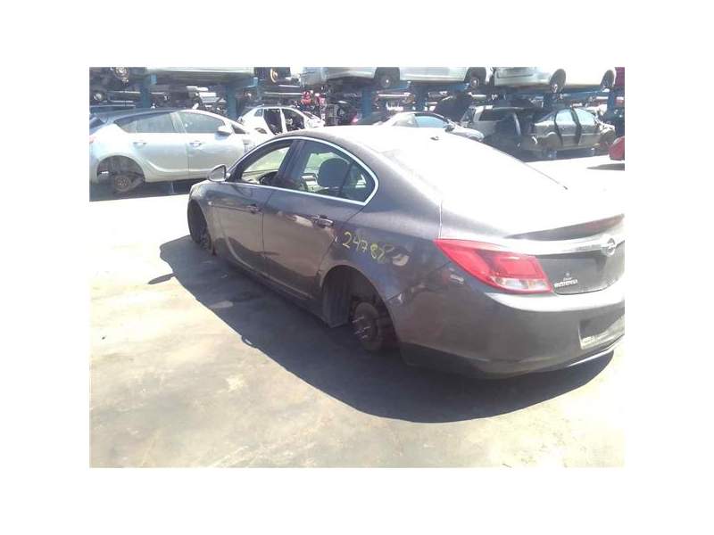 OPEL INSIGNIA BERLINA
