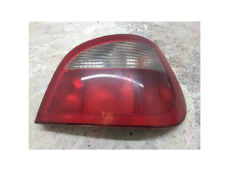 Recambio de piloto trasero derecho para renault megane i fase 2 berlina (ba0)(1999) 1.4 e [1,4 ltr. - 55 kw] referencia OEM IAM 