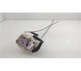 CERRADURA PUERTA DELANTERA DERECHA 61032FG240 