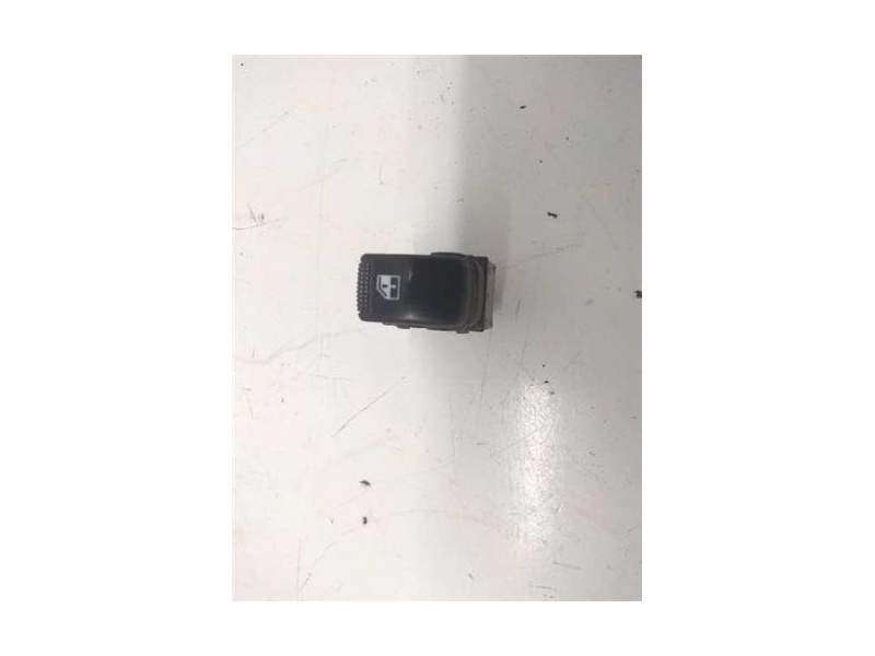 Recambio de botonera puerta trasera derecha para kia sportage (km)(2005) 2.0 lx 4x4 [2,0 ltr. - 103 kw crdi] referencia OEM IAM 