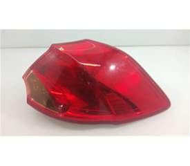 PILOTO TRASERO DERECHO 92402A2000 