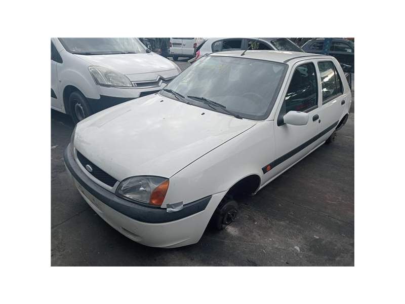 ford fiesta courier (dx) del año 2001