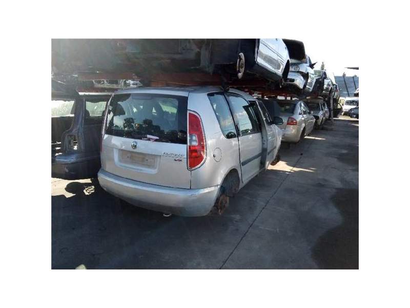 SKODA ROOMSTER (5J7)