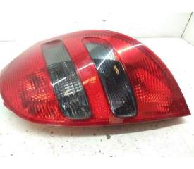 PILOTO TRASERO DERECHO A1698201064R 