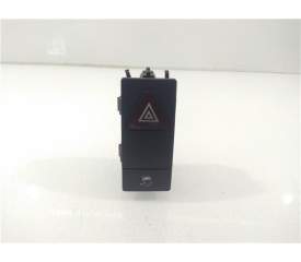 INTERRUPTOR LUCES EMERGENCIA 2128207110 