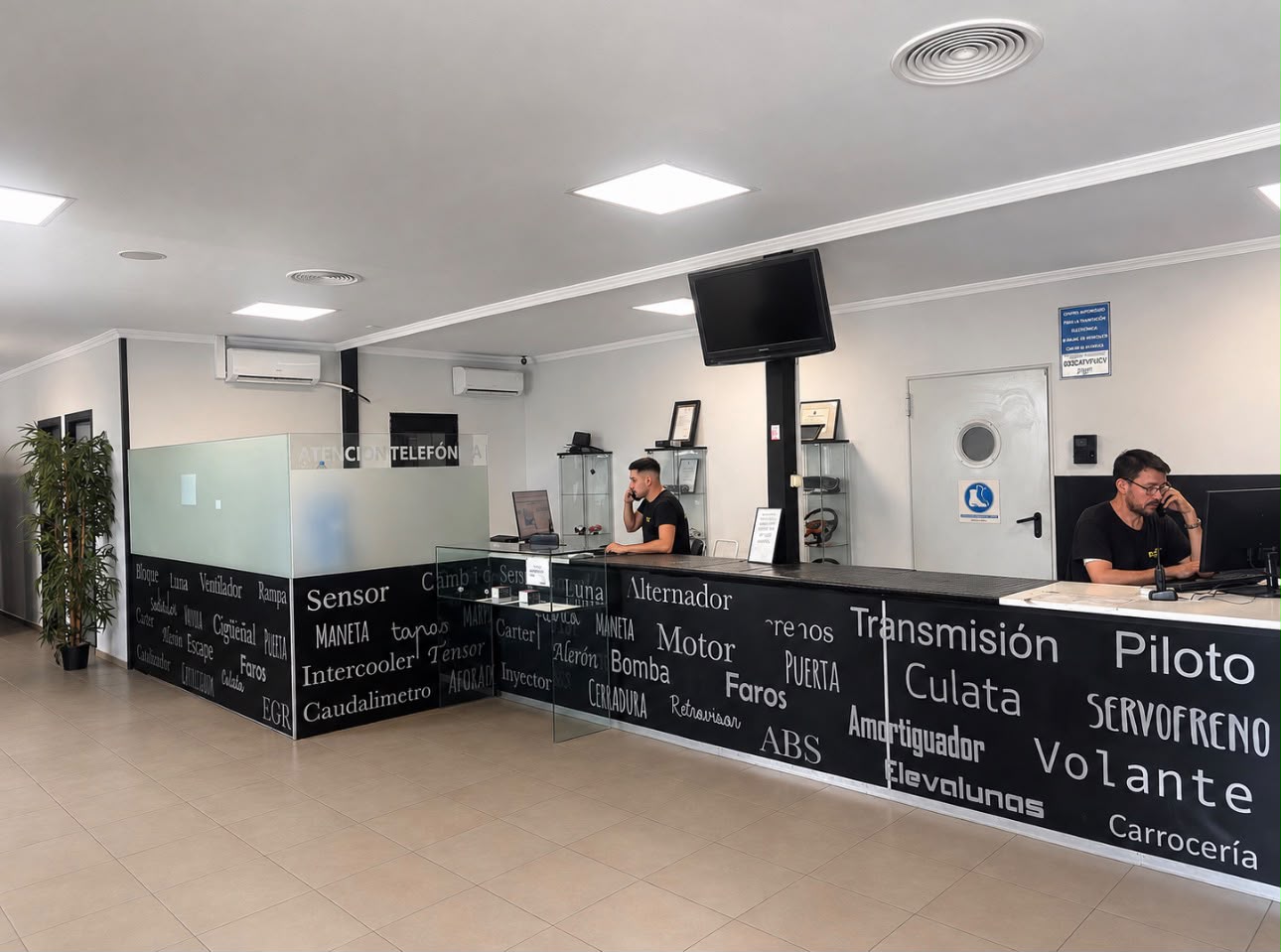Zona de atención al cliente de Desguace Naldo